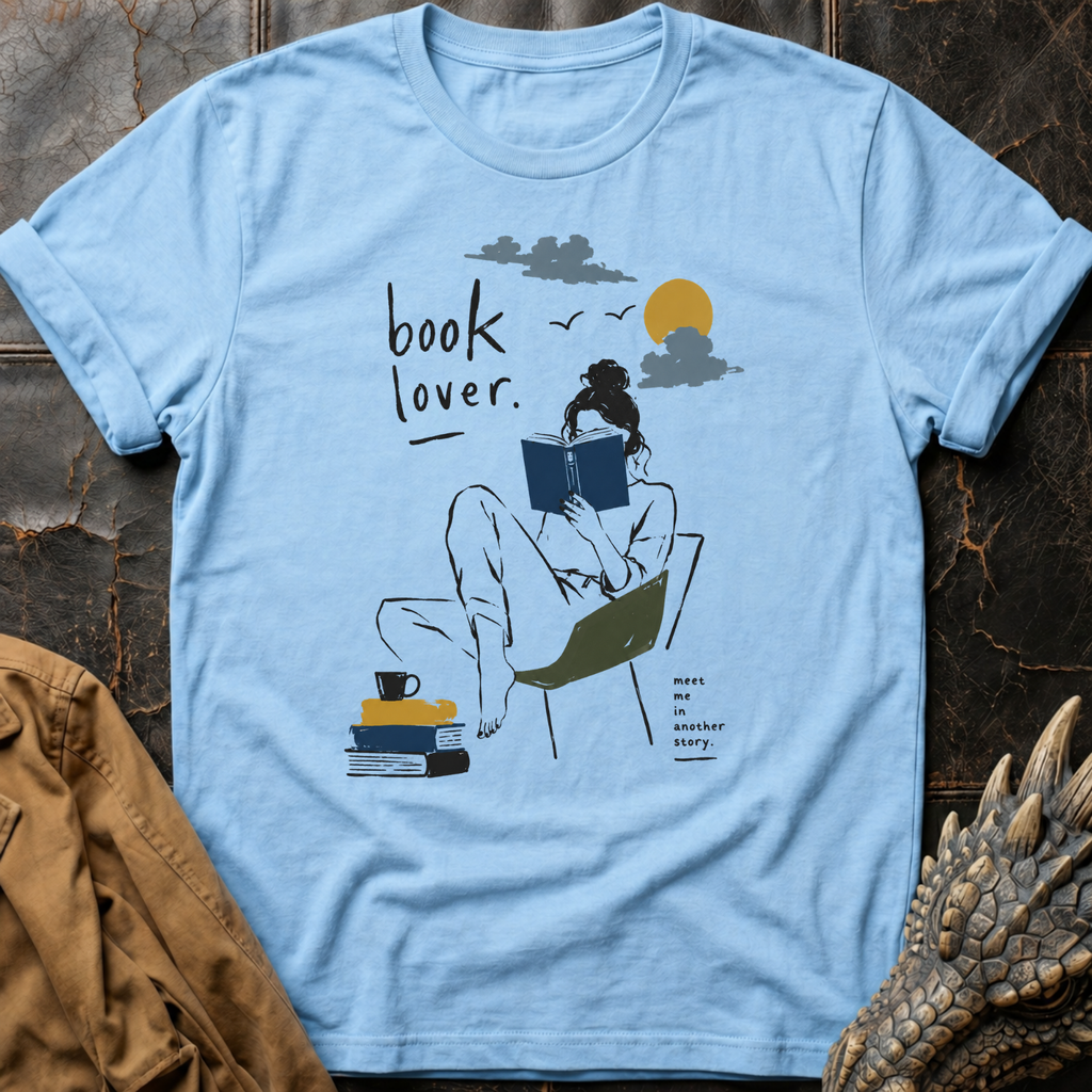 Book Lover | T-Shirt