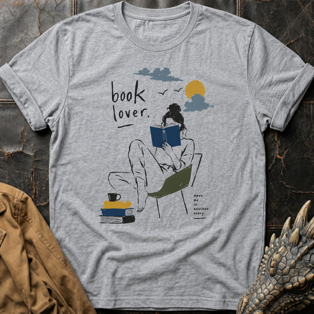 Book Lover | T-Shirt